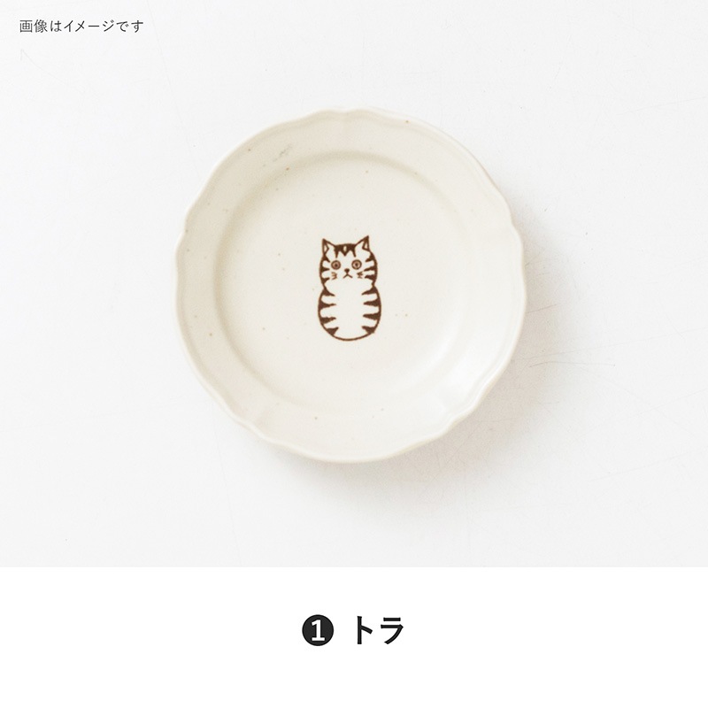 三匹の猫 100皿