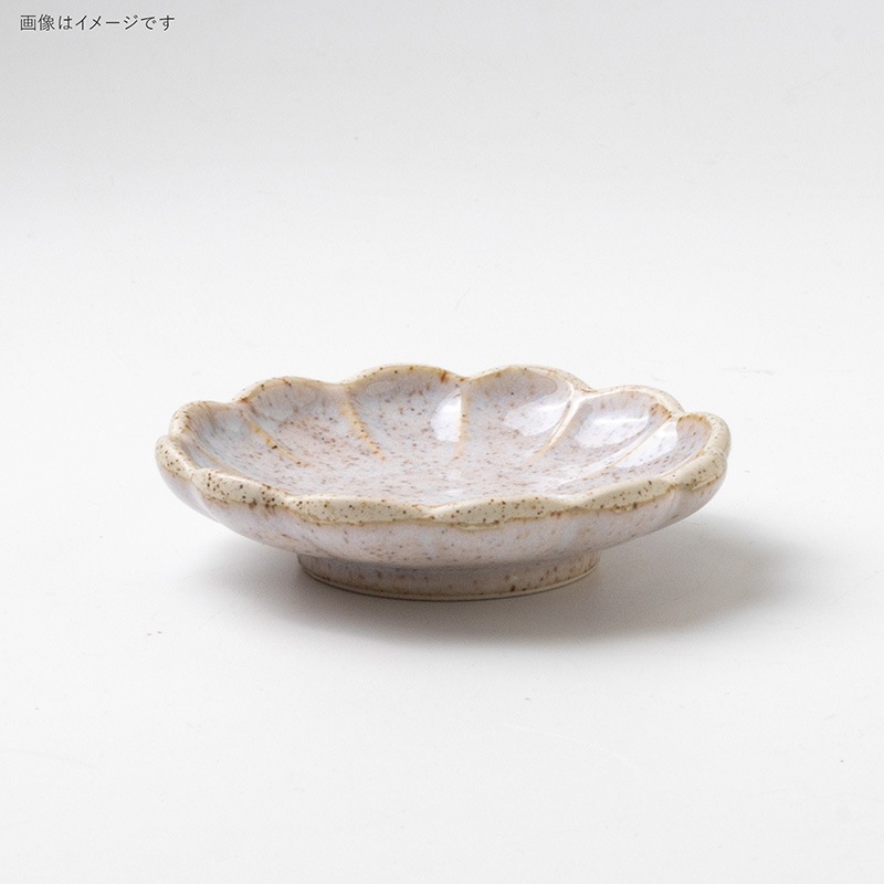 toiro plus(トイロプラス) 90輪花小皿 シアーホワイト