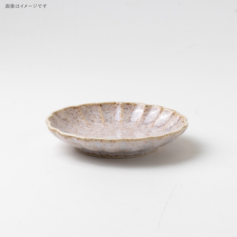 toiro plus(トイロプラス) 90菊型小皿 シアーホワイト