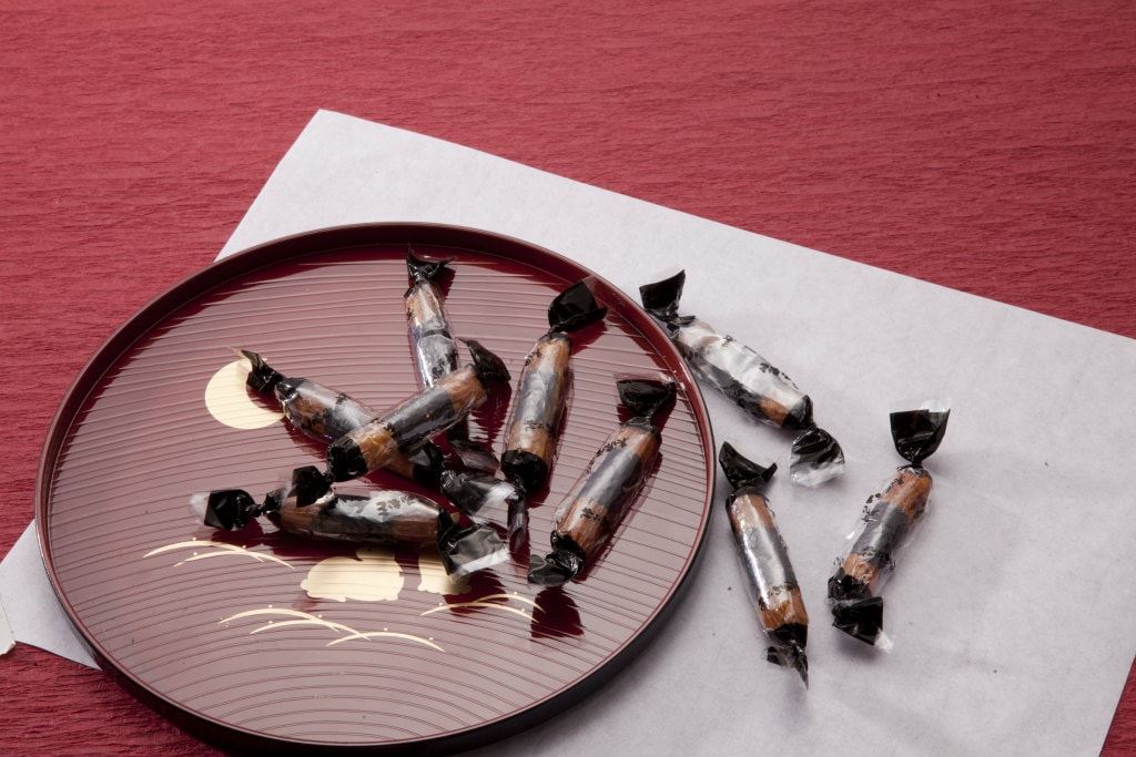 有明（海苔巻） | あられ | 柿の種、おかきギフト・お取寄｜美濃屋