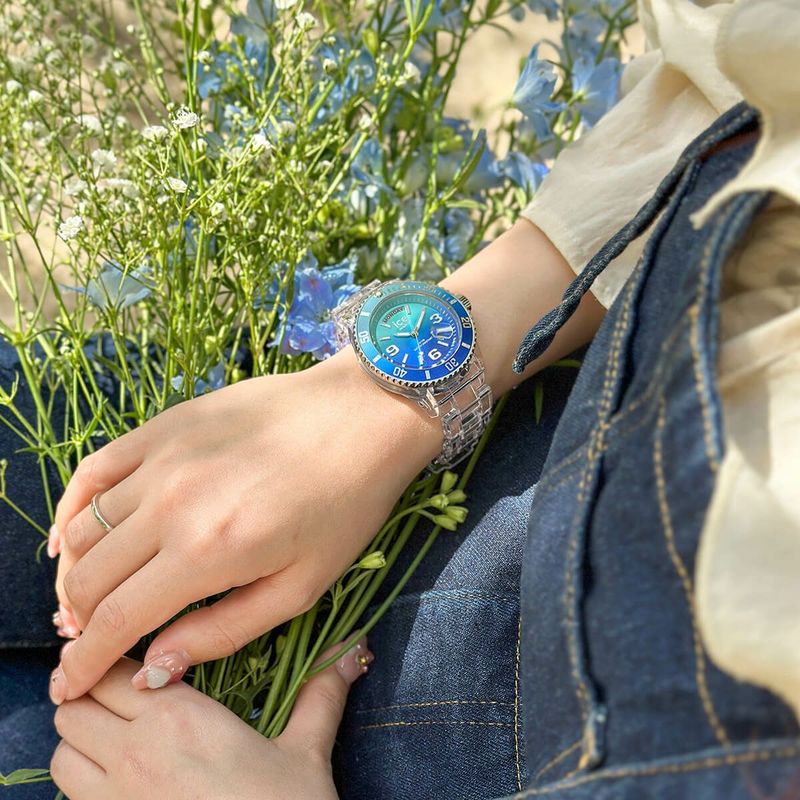 ＊ICE BLUE MOON～氷の国～＊シーグラスアート レア ICE watch（アイスウォッチ）ICE clear sunset ターコイズ ミディアム