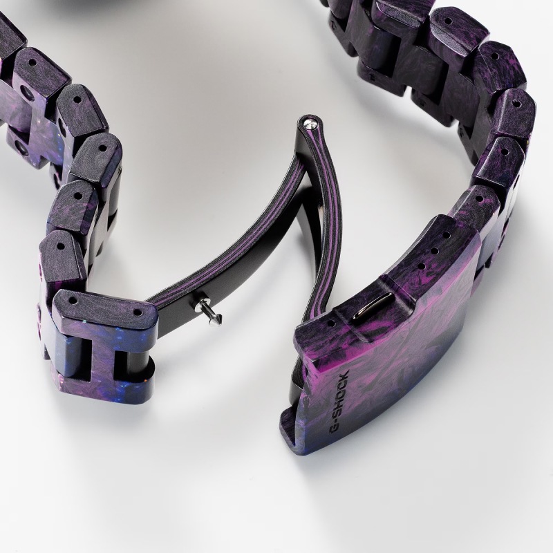 CASIO G-SHOCK�ʥ�������å��ˡڸ����40th Anniversary CARBON EDITION Bluetooth �ǥ����� ���ȥ����顼��GCW-B5000UN-6JR��