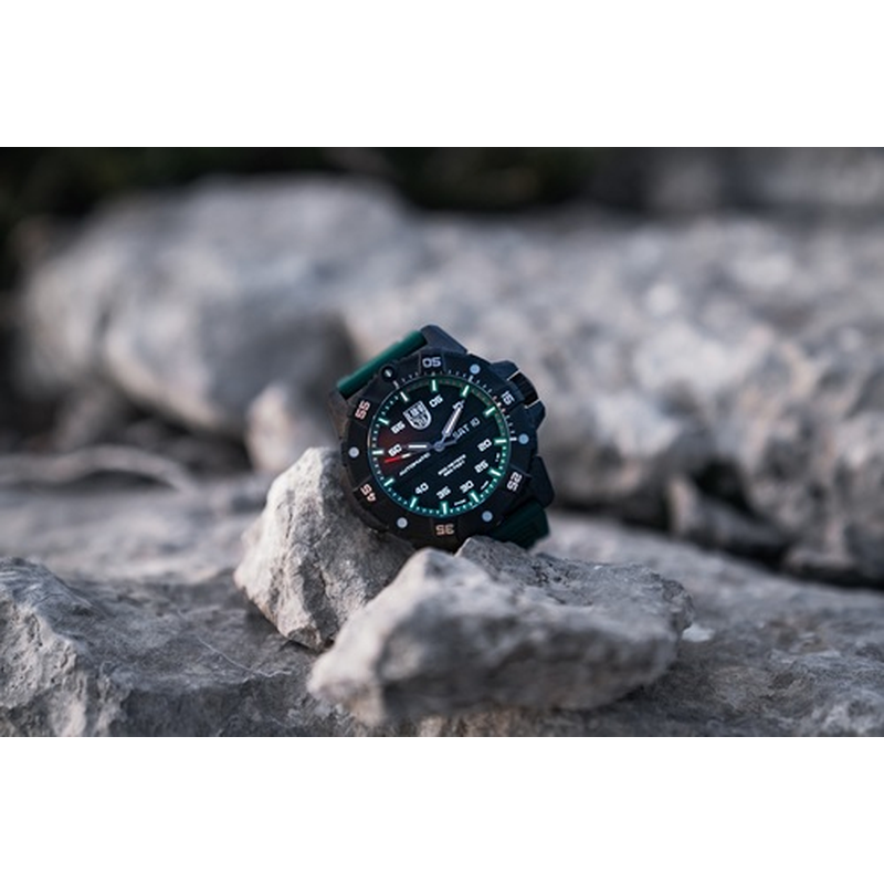 LUMINOX�ʥ�ߥΥå�����MASTER CARBON SEAL AUTOMATIC 3860 SERIES��Ref.3877��