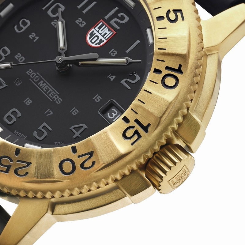 LUMINOX（ルミノックス）NAVY SEAL FOUNDATION 3200 SERIES【Ref.3221