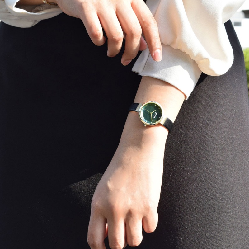 BERING�ʥ١���󥰡� SCANDINAVIAN SOLAR Deep green 27mm ��14627-439-J��