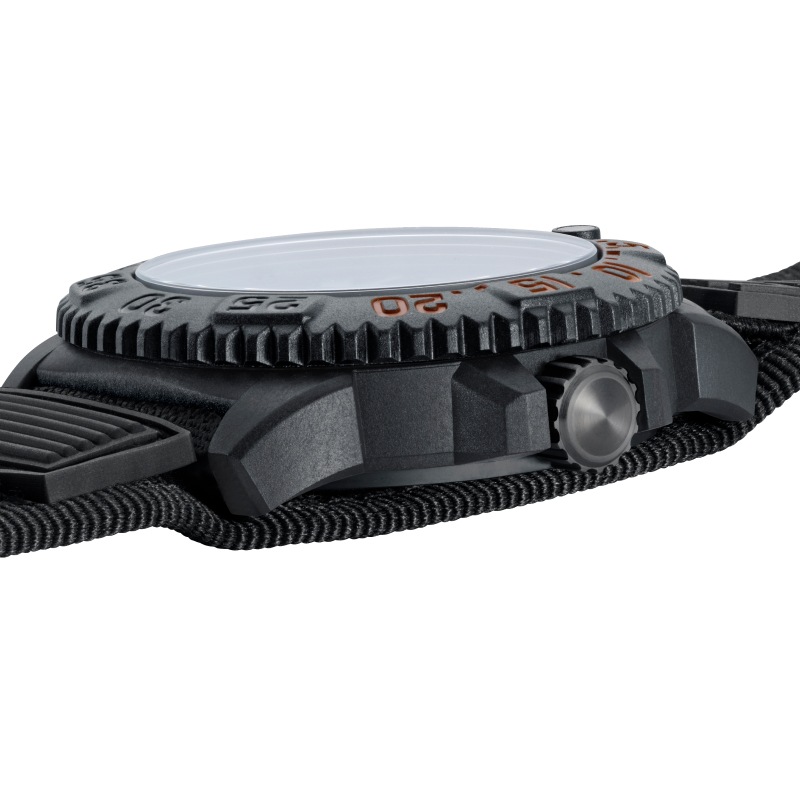 LUMINOX（ルミノックス）【限定888本】 NAVY SEAL COLORMARK 3050