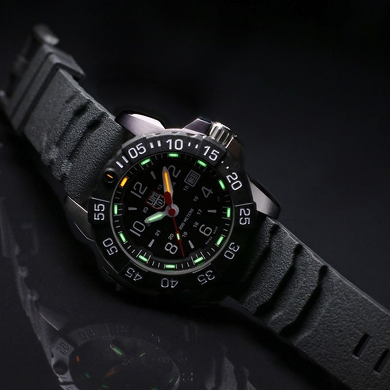 LUMINOX�ʥ�ߥΥå�����NAVY SEAL RSC 3250 SERIES��Ref.3251.CB��