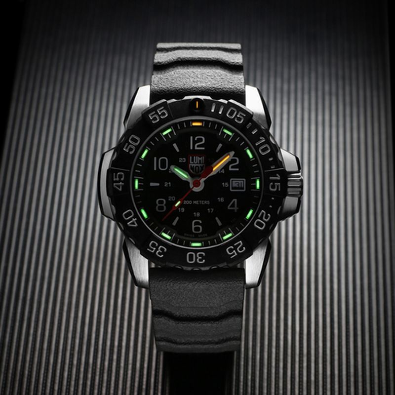 LUMINOX�ʥ�ߥΥå�����NAVY SEAL RSC 3250 SERIES��Ref.3251.CB��