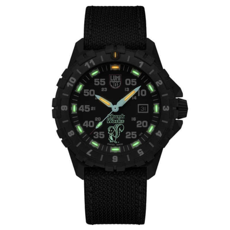 LUMINOX（ルミノックス）F-117 NIGHTHAWK x Skunk Works 6440 SERIES