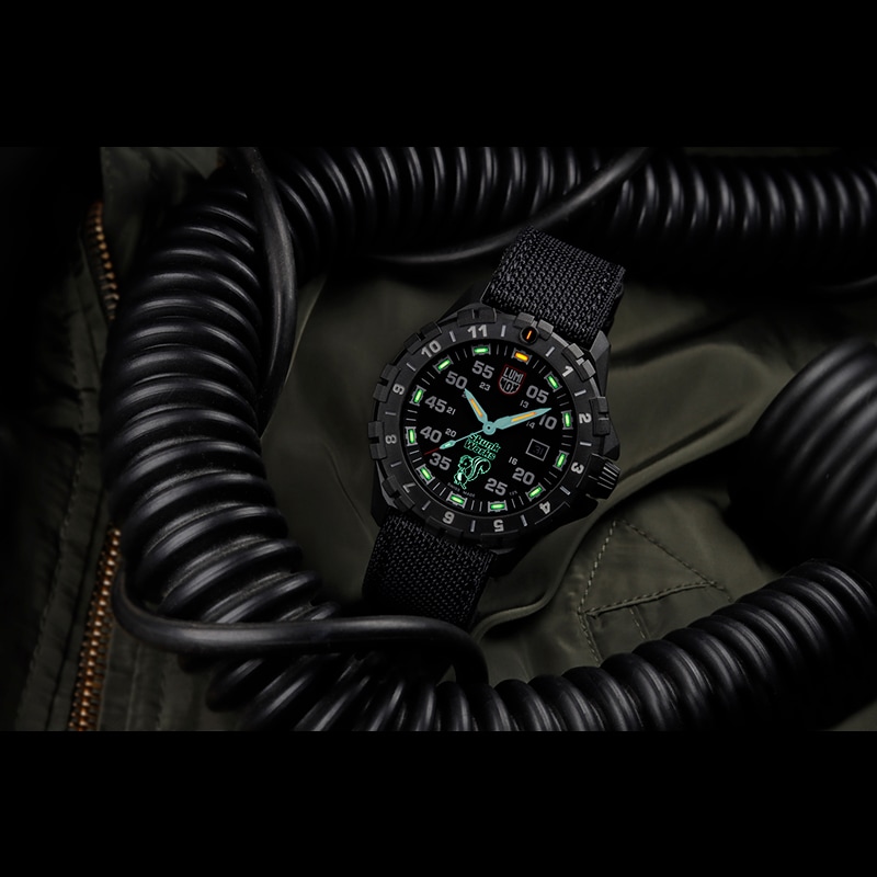 LUMINOX ルミノックス F117ナイトホーク×スカンクワークス 6440 F-117 ナイトホーク™ x Skunk Works® 6440 HERITAGE 6442.HERITAGE.SET