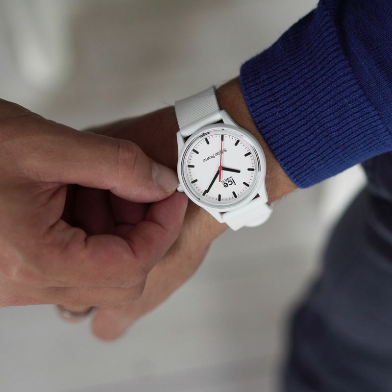 ICE watch�ʥ����������å���ICE solar power �ݡ��顼 ��å��她�ȥ�å� �ߥǥ����� 40mm��018390��