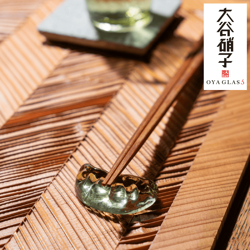 以為 大谷硝子 大谷グリーン 餃子箸置き<br>Omoeraku Oyaglass