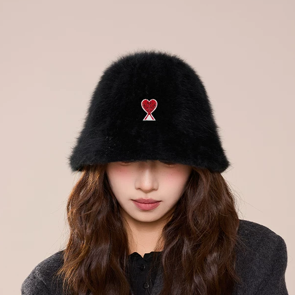 アミパリス Ami スタッズ バケットハット　ブラック ファー AMI ファー バケットハット AMI Stud Bucket Hat｜MIRISE(ミライズ