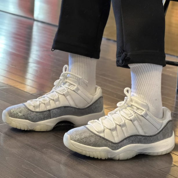 NIKE AIR JORDAN 11 RETRO LOW “Year Of The Snake“ HQ7000-001