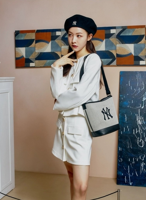 MLB Korea BASIC BIG LOGO CANVAS BUCKET BAG バケット MLB Korea BASIC BIG LOGO CANVAS BUCKET BAG バケット