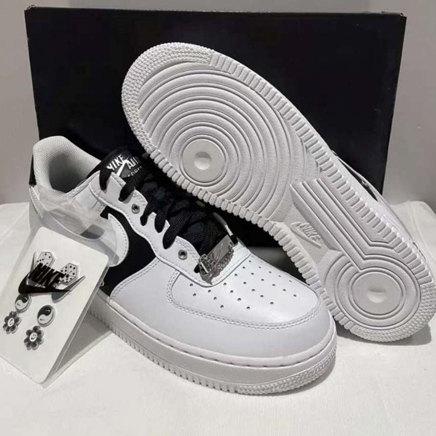 ★NIKE★ AIR FORCE 1 LOW SILVER SNAP BUTTONS PRM★DA8571-100 NIKE AIR FORCE 1 LOW SILVER SNAP BUTTONS DA8571-100｜MIRISE