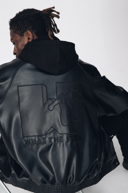 ANTIDOTE エンボスロゴ フェイクレザージャケット｜MIRISE(ミライズ