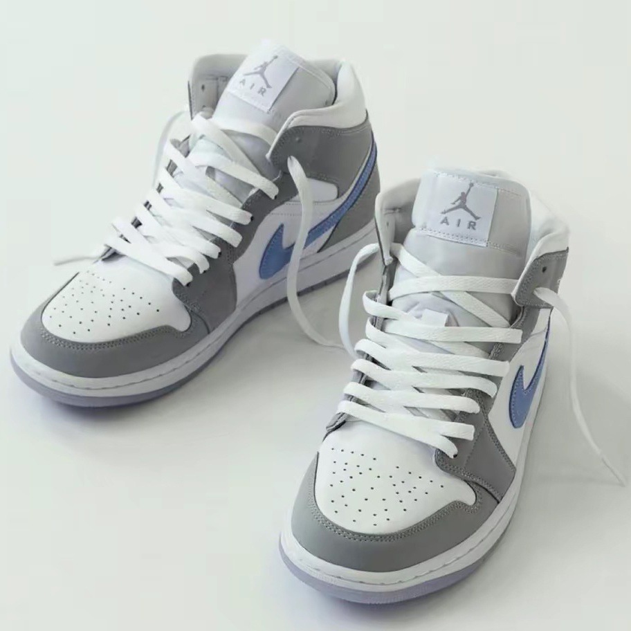 ★ナイキ★ WMNS AIR JORDAN 1 MID \"WOLF GREY\" NIKE WMNS AIR JORDAN 1 MID “WOLF GREY” ナイキ ウィメンズ