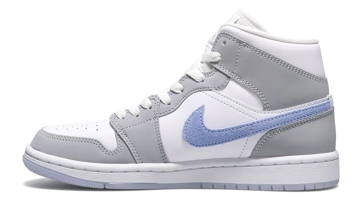 入手困難 Nike WMNS AIR JORDAN 1 MID WOLF GREY BQ6472-105｜MIRISE 
