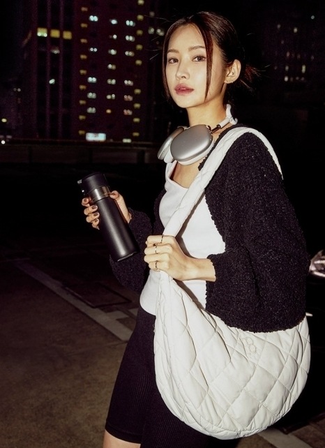 ☆MLB Korea☆ Quilted Hobo Bag Large BOS PtnCream 3ABQL0936-