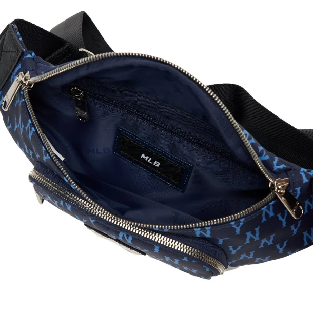 【MLB】送料・関税込★Monogram Hip Sack★3AHSM012N MLB】送料・関税込☆Monogram Hip Sack☆3AHSM012N (MLB Korea