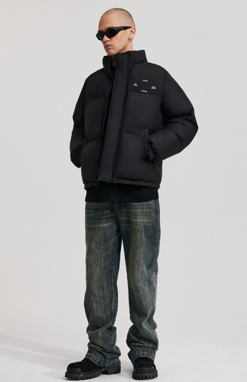 ANTIDOTE スタンドカラー ロゴ ダウンジャケット｜MIRISE(ミライズ