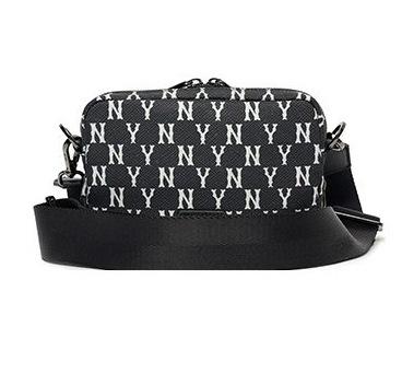 MLB Korea MONOGRAM MINI CROSS BAG クロスボディバッグ
