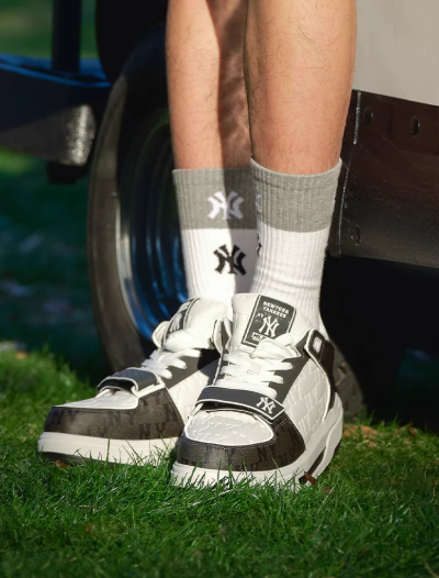 ミューズ~SMOOTH STYLE Amazon | コクヨ(KOKUYO) Dリングファイル スムーススタイル A4