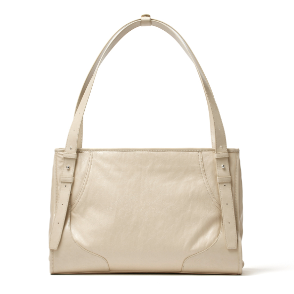 【Matin Kim】TWO WAY STRAP SQUARE BAG MUSINSA | MATIN KIM TWO WAY STRAP SQUARE BAG IN BLACK