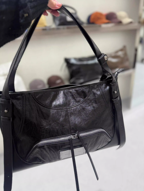 MATIN KIM 2way ショルダーバッグ TWO WAY STRAP SQUARE BAG