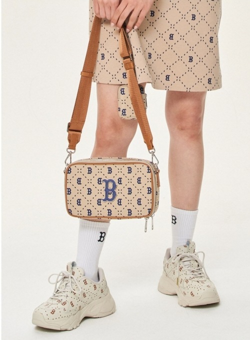 MLB■DIA MONOGRAPH SPOTIBLE CROSS BAG■送料込 MLB Korea DIA MONOGRAM JACQUARD CROSS BAG ジャカード クロス