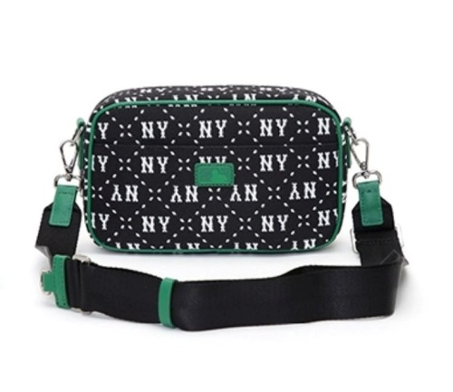 トートバッグ [ MLB ] DIA MONOGRAM SPORTIVE CROSS BAG MLB Korea DIA MONOGRAM JACQUARD CROSS BAG ジャカード クロス