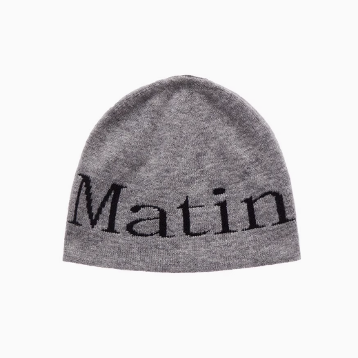 ＜Matin Kim＞マーティンキム グレー ビーニー　ショッパー付き正規品 MATIN KIM ニットキャップ ビーニー LOGO JACQUARD SHORT BEANIE
