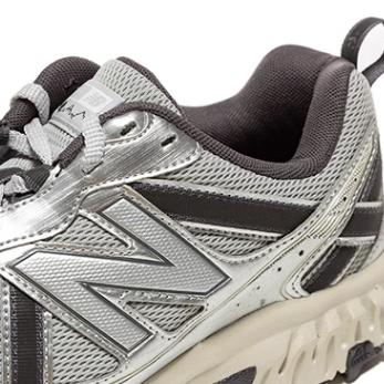 国内完売 NEW BALANCE ランニングシューズ MT410KR5 スニーカー