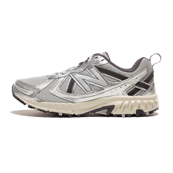 国内完売 NEW BALANCE ランニングシューズ MT410KR5 スニーカー