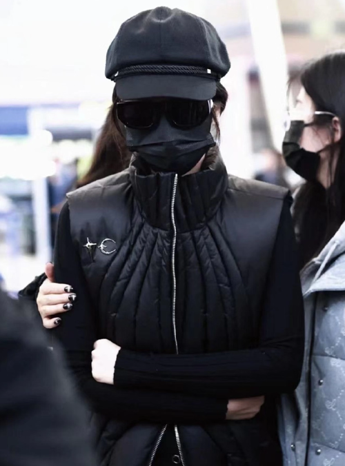 Thug Club ダウンベスト Cave Goose Down Vest｜MIRISE(ミライズ)公式通販