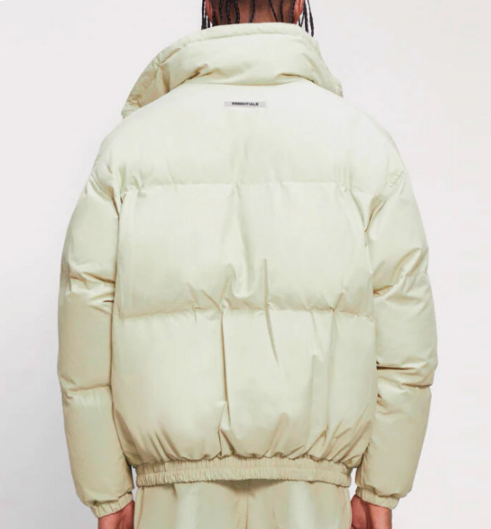FOG] Fear Of God Essentials ダウンジャケット Puffer Jacket｜MIRISE