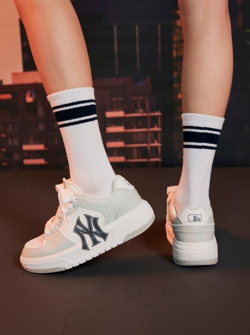 MLB Korea CHUNKY LINER ローカット 厚底スニーカー 3ASXCA12N