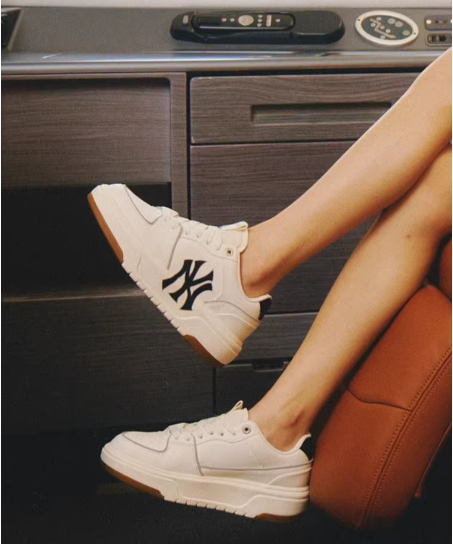 MLB Korea CHUNKY LINER ローカット 厚底スニーカー 3ASXCA12N