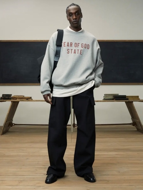 FOG] Fear Of God Essentials スウェット 24FW Fleece Crewneck