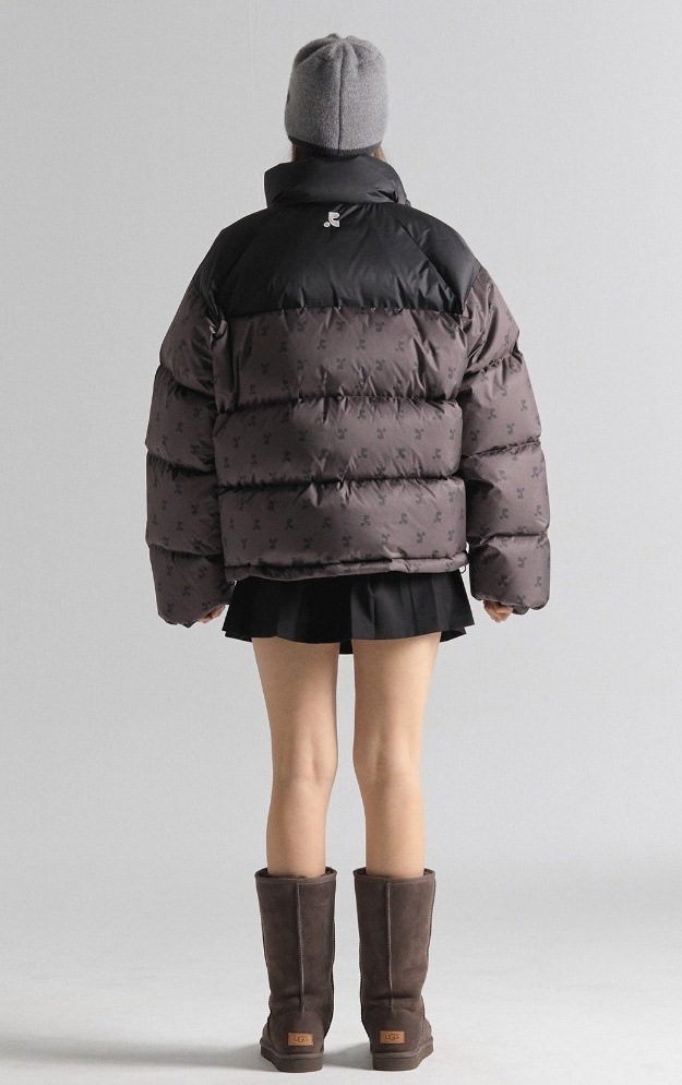 8_000000000866.jpg?1759475085