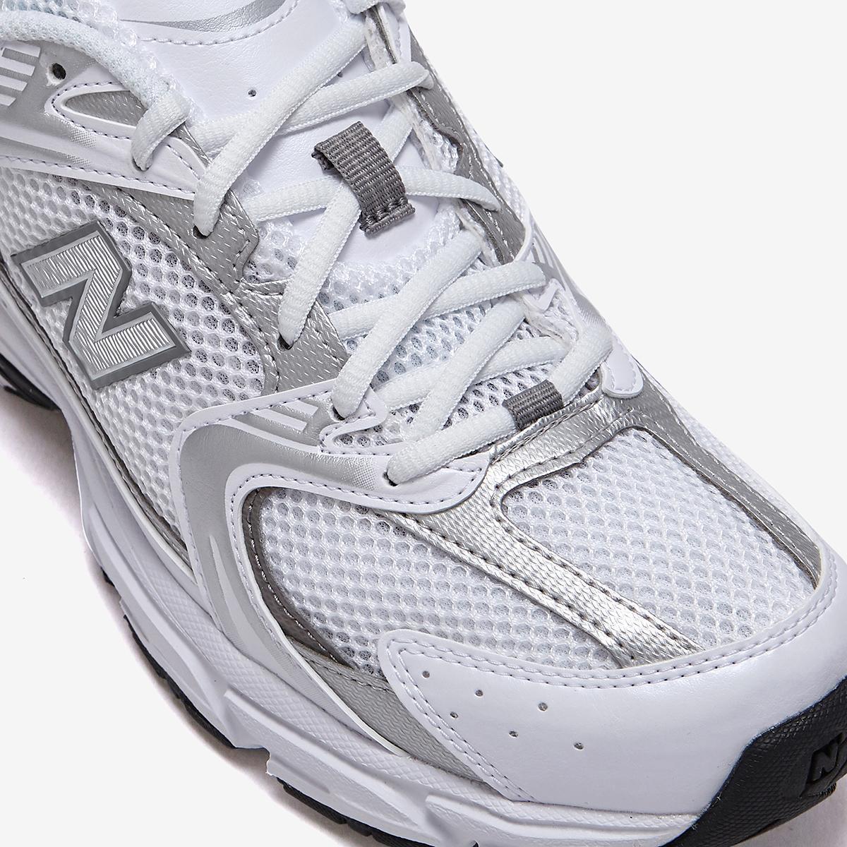 国内完売 NEW BALANCE ランニングシューズ MR530AD スニーカー｜MIRISE