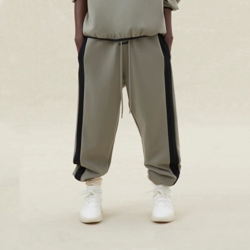 FEAR OF GOD ATHLETICS リラックス スウェットパンツ FEAR OF GOD ATHLETICS リラックス スウェットパンツ