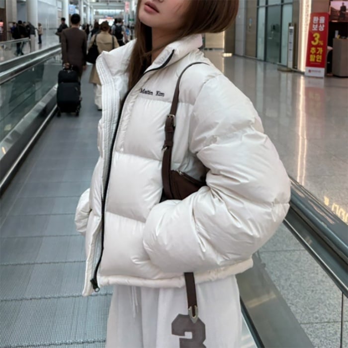 MATIN KIM ダウンジャケット 25F/W SMALL LOGO VOLUME DOWN JUMPER