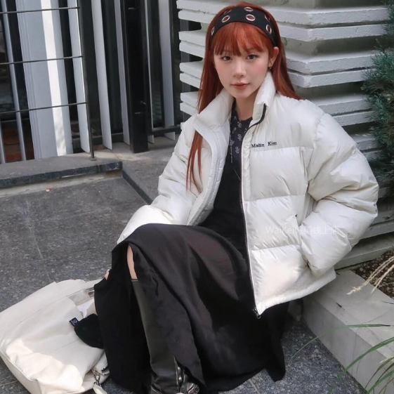 MATIN KIM ダウンジャケット 25F/W SMALL LOGO VOLUME DOWN JUMPER