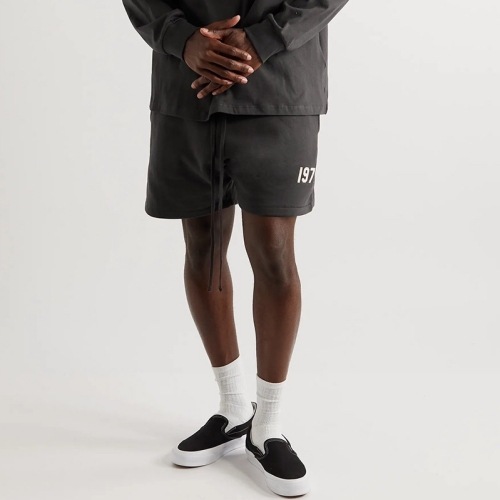 FOG] Fear Of God Essentials 1977 ショーツ ハーフパンツ 1977