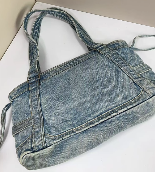 【Matin Kim】ウォッシュド デニム スクエア バッグ★2色 人気★ MATIN KIM □ WASHED DENIM SQUARE BAG (Matin Kim/ショルダー