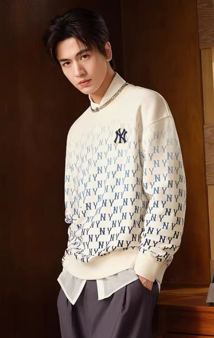 MLB Korea CLASSIC GRADATION MONOGRAM OVER FIT MAN TO MAN