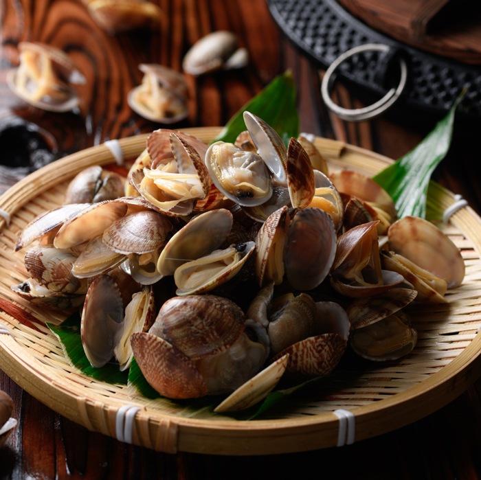 (“生”品質冷凍) 砂抜き天然あさり 300g×3袋　お味噌汁用（送料無料）