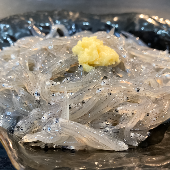 ★目玉商品 (送料無料)(お刺身用) 生しらす 400g〜1.2kg